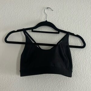 Black sports bra